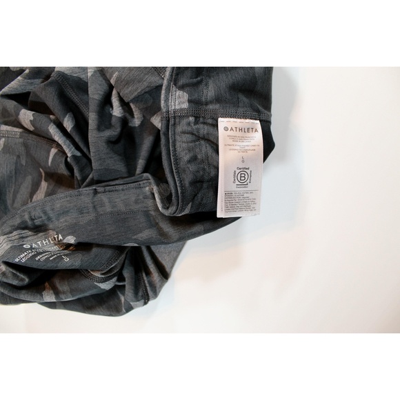 Athleta Ultimate Womens L Dark Green Army Grey Black Camo 7/8 Pocket Leggings - Picture 5 of 10